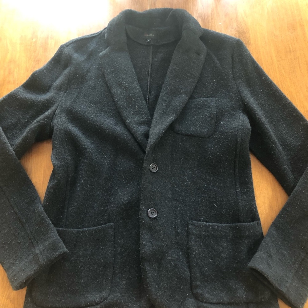 Elegant Black Wool Blend Men’s Blazer - Picture 4 of 7